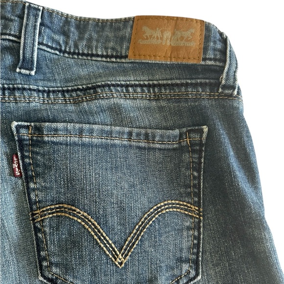 LEVI’S WOMAN CAPRI JEANS DENIM BLUE SZ 10 - Picture 5 of 16